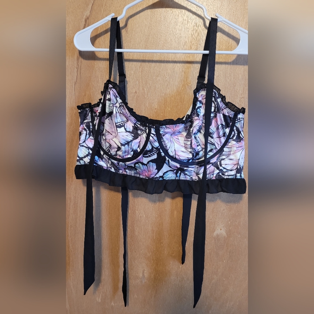 Torrid Butterfly Satin Underwire Bra Plus Size 3 22/24 DD/DDD